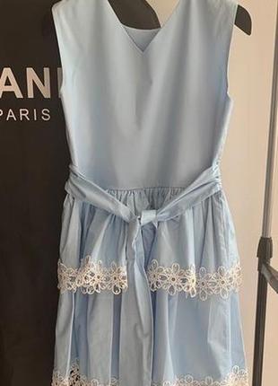 Платье нарядное голубое с белым кружевом в наличии5 фото