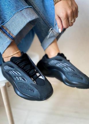 Чоловічі кросівки adidas yeezy boost 700 v3 alvan 41-42-43-453 фото