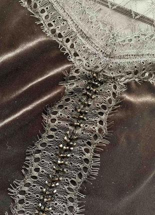 Бархатная женская блуза с кружевом декорированным кристаллами в наличии4 фото
