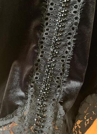 Бархатная женская блуза с кружевом декорированным кристаллами в наличии3 фото