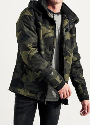 Мужские куртку hollister оригинал 100%. привезены из англии