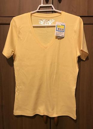 Яркая фирменная женская футболка  р м