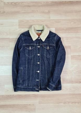 Курточка levi's sherpa