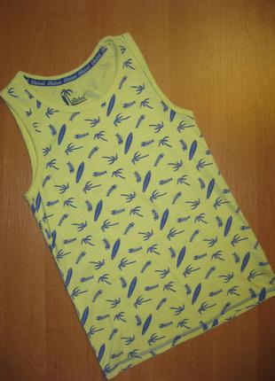 Майка "rebel" розмір 9-10 років. зростання 140 див.