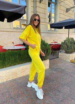 Красивый летний костюм