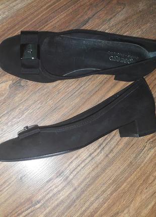 Туфлі човники італія замш лофери