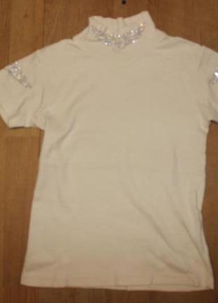 Стильная футболка