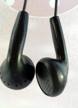 Незвичайні сережки у формі навушників.5 фото