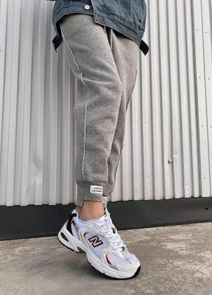 Женские кроссовки