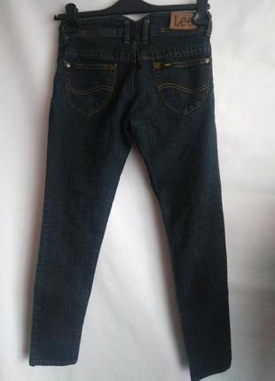 Стрейчевые джинсы индиго скини lee
