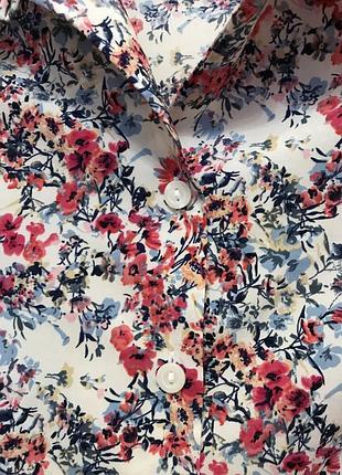 Очень красивая и стильная брендовая блузка в цветах 19,5.