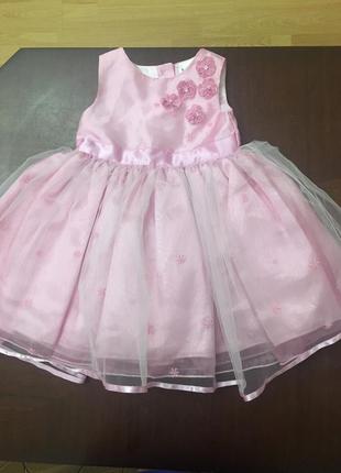 Нежно-розовое нарядное платье ladubird на 6-9мес