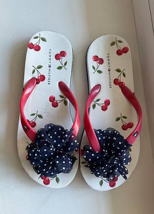 Шлёпанцы tommy hilfiger 33 p