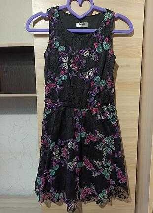 Платье на девочку