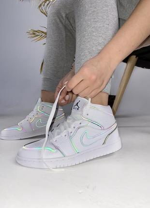 Кроссовки светоотражатель nike air jordan 1 retro high og white