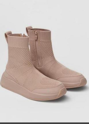 Кросівки zara