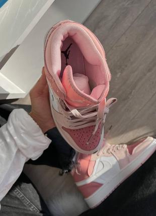 Шкіряні жіночі кросівки jordan 1 retro pink/ рожеві4 фото