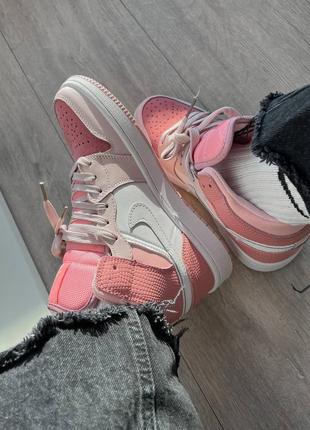 Шкіряні жіночі кросівки jordan 1 retro pink/ рожеві2 фото