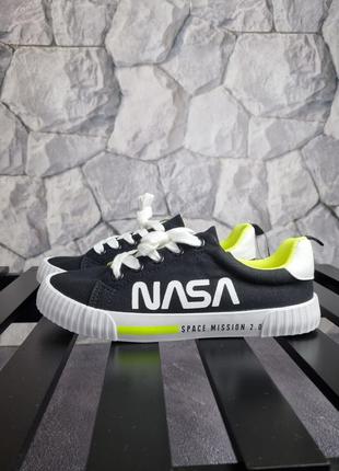 Кроссовки кеды