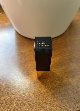 Матовая помада для губ estée lauder pure color envy