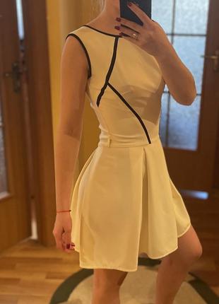 Ніжне плаття