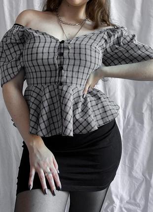 Жіночна блуза в клітинку3 фото