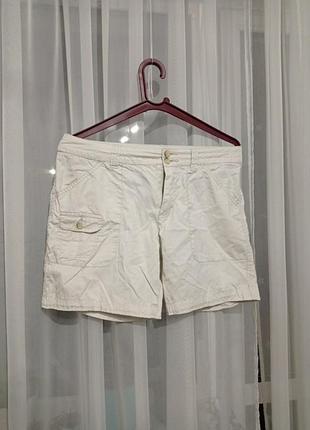Бежеві шорти / шорты