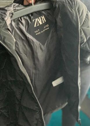 Куртка демісезонна на дівчинку чорного кольору фірми zara10 фото