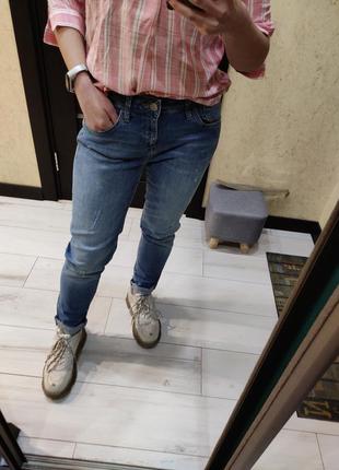 Новые крутые джинсы бойфренды10 фото