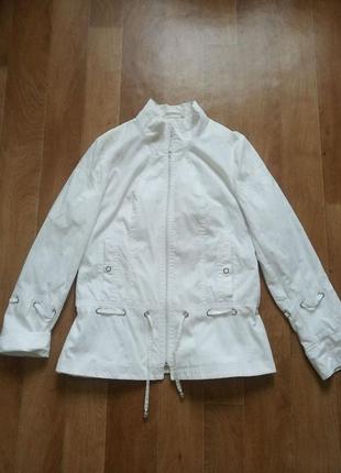 Ветровка женская белая лёгкая