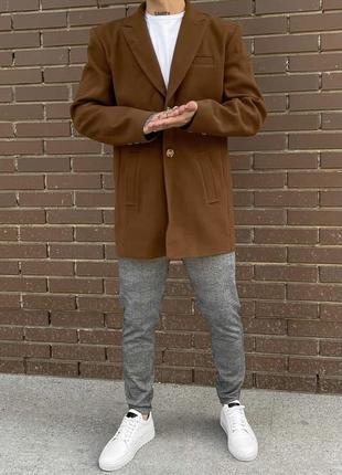 Чоловіче довге пальто коричневого кольору демісізонне повсякденне пальто чудової якості3 фото