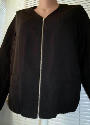 Легкая куртка - пиджак, бомбер2 фото