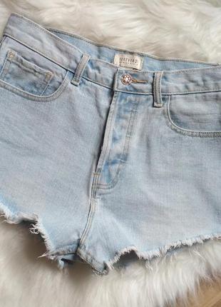Крутые плотные джинсовые шорты на высокой посадке forever 21
