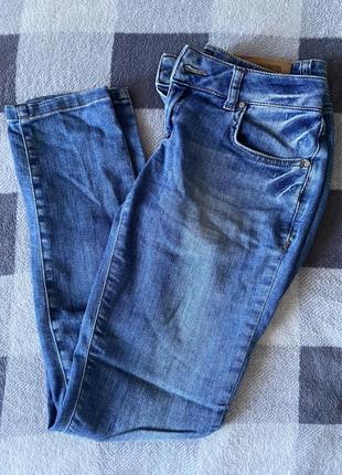 Фирменные джинсы motivi без следов носки