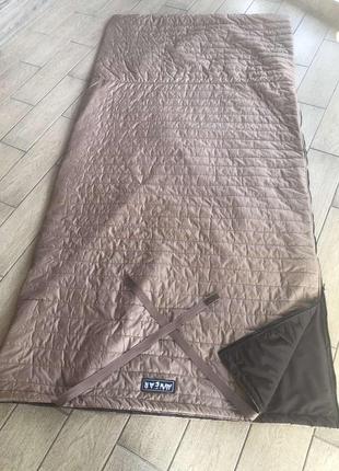 Спальник. спальний мішок. спальний мішок. sleeping bag