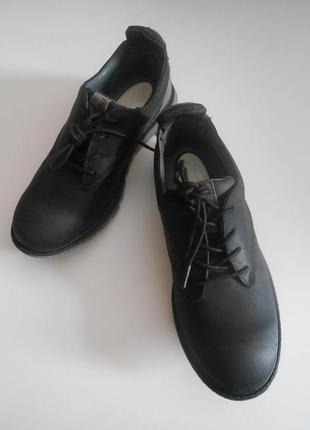 Демисезонные туфли полуботинки kenneth cole размер us 1 euro 32 стелька 21 см