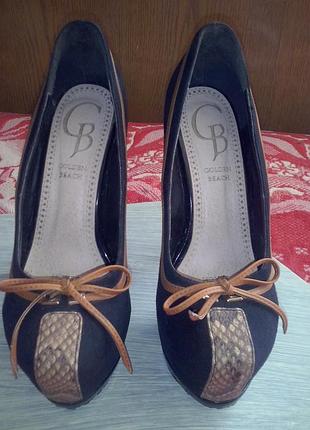 Туфлі замшеві golden beach