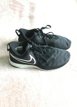 Фірмові бігові кросівки nike free tr fit 4.3 фото