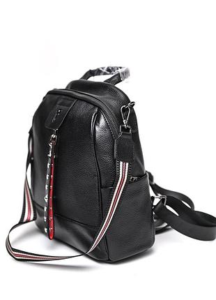 Кожаный рюкзак