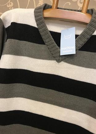 Дуже красивий і стильний брендовий в'язаний светр в смужку 20.