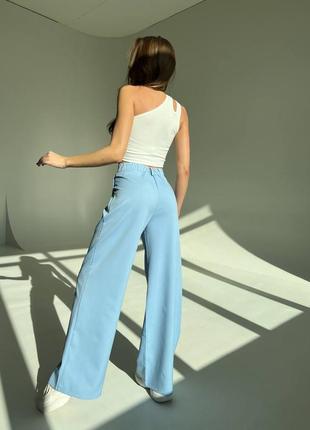 Женский костюм белый топ и брюки голубые широкие кюлоты2 фото
