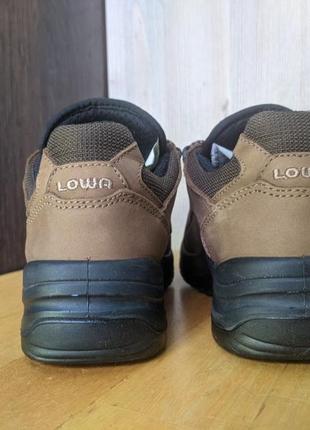 Lowa - треккинговые водостойкие кожаные кроссовки6 фото