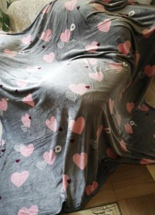 Сірий в сердечка плюшевий плед. плед покривало полуторний і євро