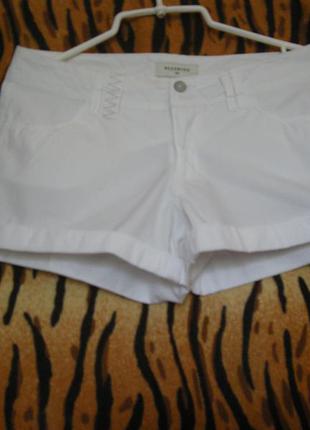 Шорти жіночі білосніжні"reserved"р. 36,100%коттон.
