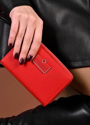 Модний жіночий гаманець.
