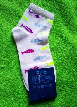 Шкарпетки жіночі короткі білі рибки1 фото