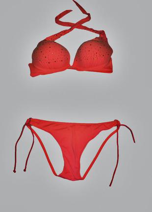 Шикарный яркий купальник