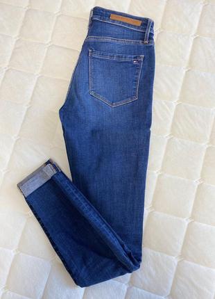 Шикарні джинси скінні tommy hilfiger оригінал1 фото