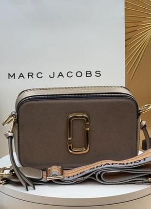 Marc jacobs snapshot gold / silver logo новинка женская серебристая стильная сумка марк джейкобс срібна сумочка тренд2 фото