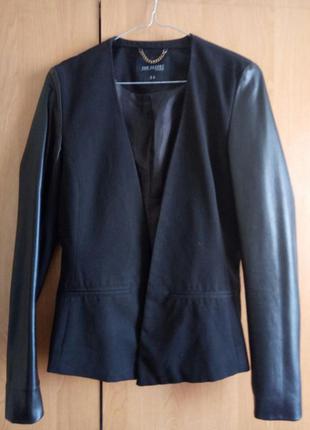 Пиджак жакет чёрный с кожаными рукавами